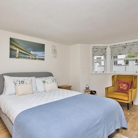 Spacious Seaside Escape In The Heart Of Deal, 4 Mins From The Beach Εξωτερικό φωτογραφία