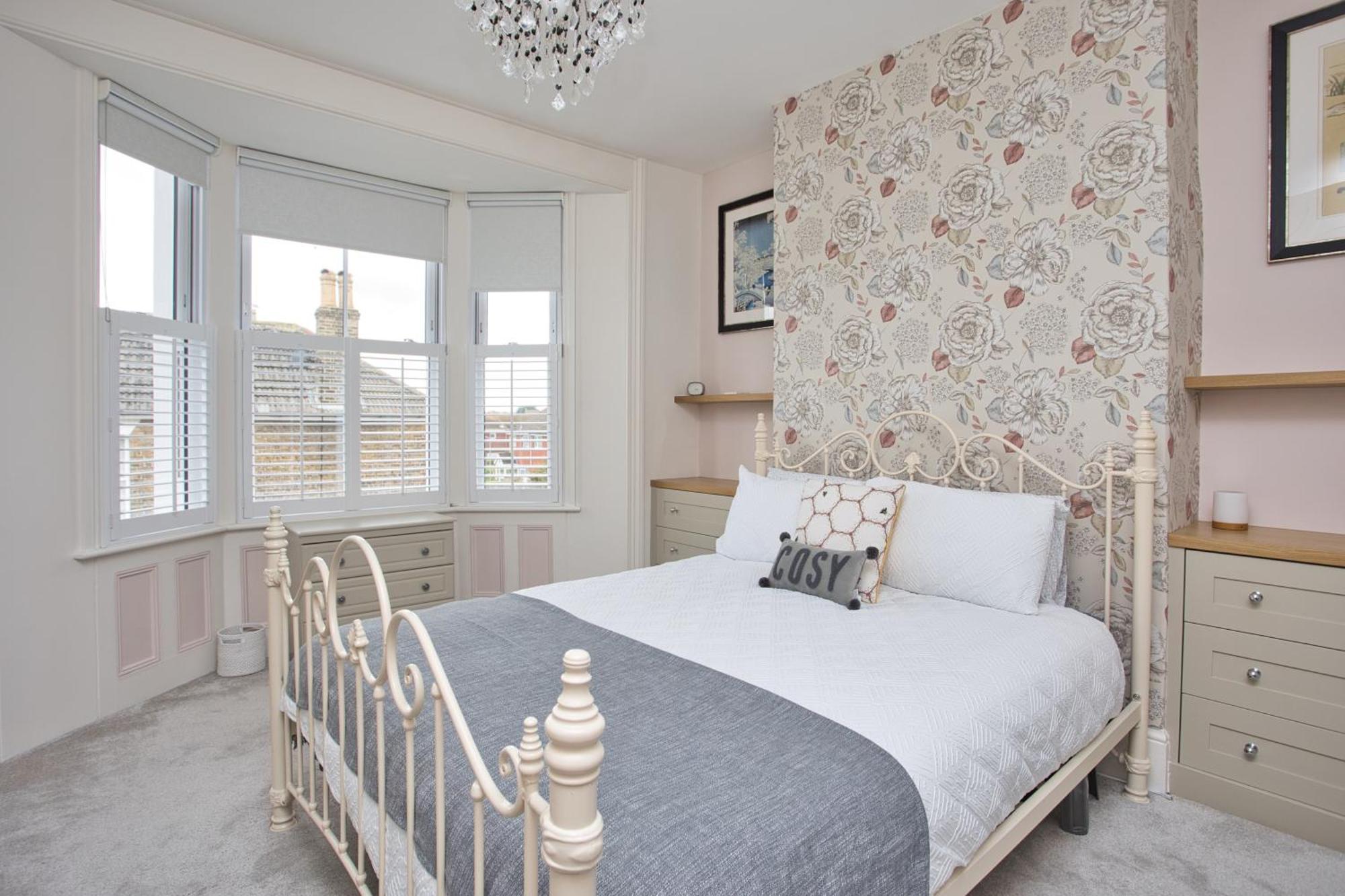 Spacious Seaside Escape In The Heart Of Deal, 4 Mins From The Beach Εξωτερικό φωτογραφία
