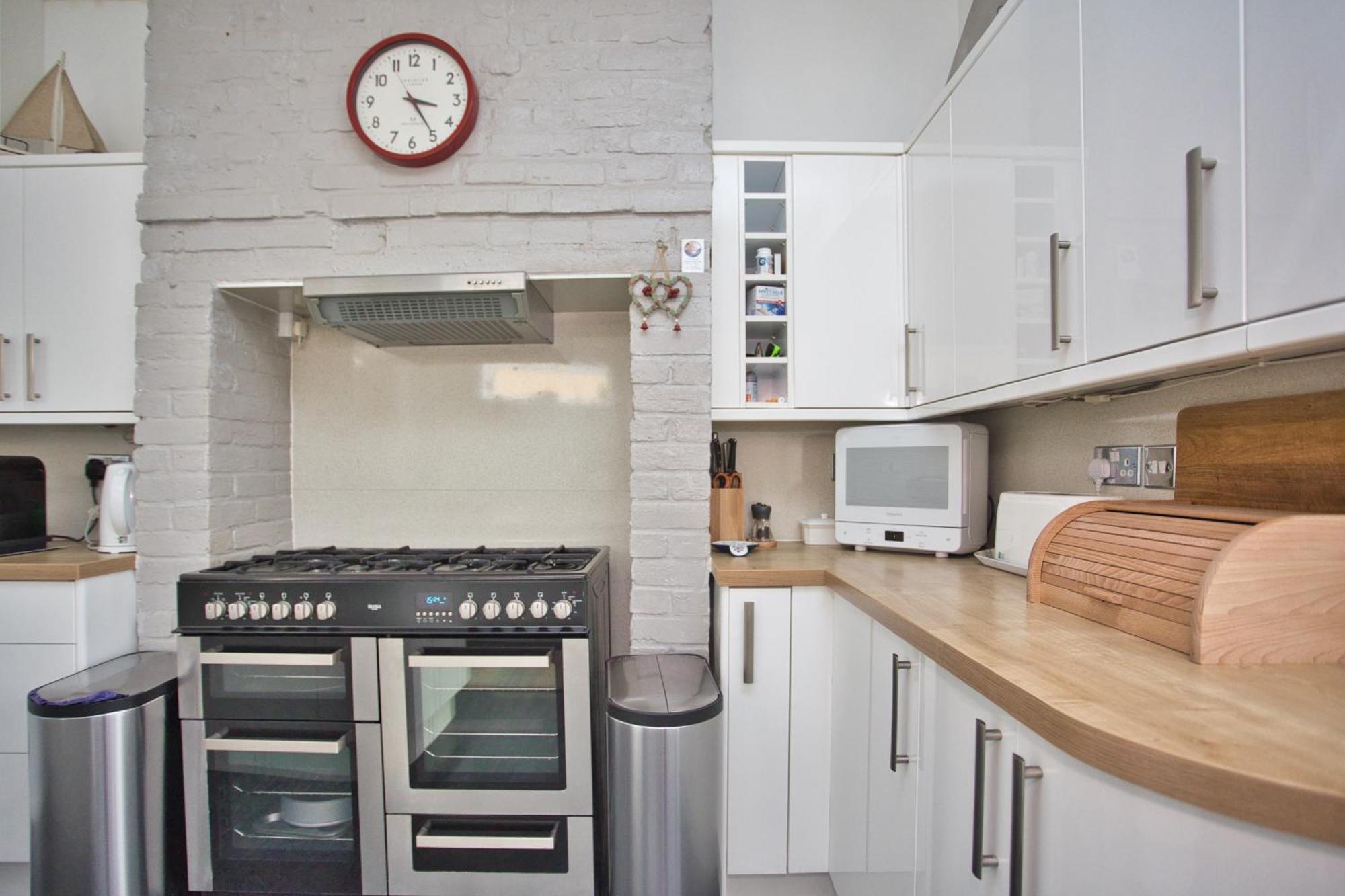 Spacious Seaside Escape In The Heart Of Deal, 4 Mins From The Beach Εξωτερικό φωτογραφία