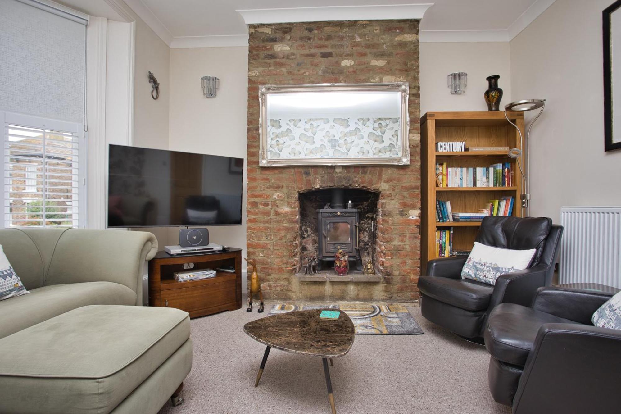 Spacious Seaside Escape In The Heart Of Deal, 4 Mins From The Beach Εξωτερικό φωτογραφία